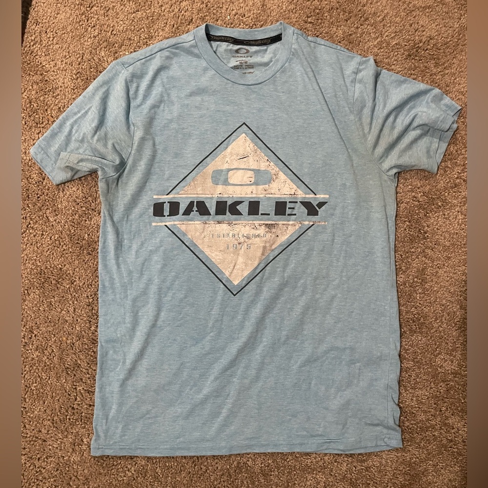 Oakley Blue Graphic T-Shirt Medium